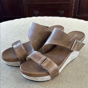 Antelope Brown/Green/Olive Sandals with Comfortable Footbed & Adjustable Buckle